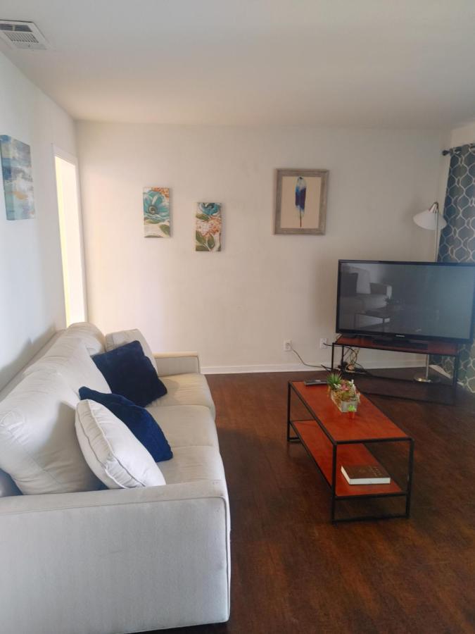Downtown Cal Expo Airport House 3 Bd 1 Ba